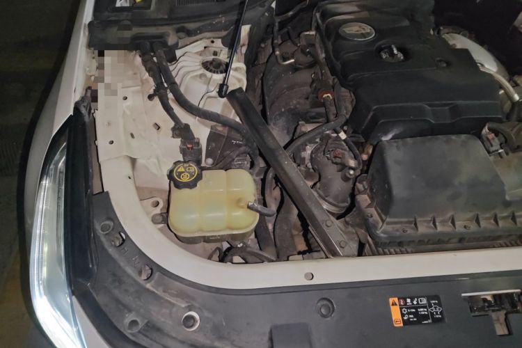 Used Cadillac CT6 2017 28T Fashion Edition Engine Bay Right
