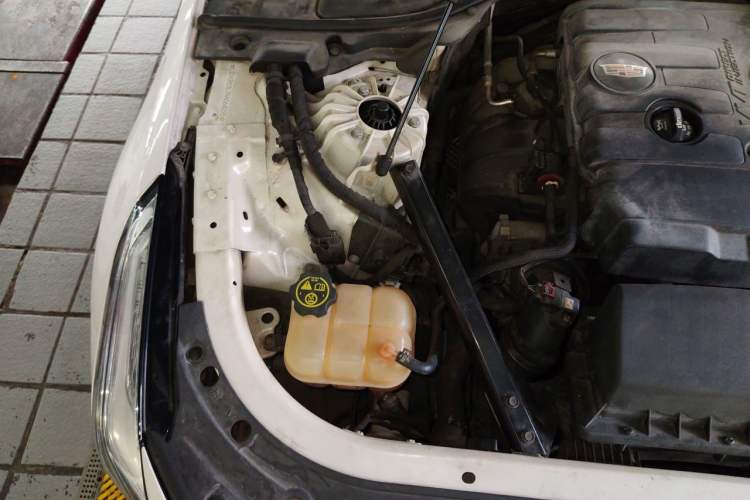 Used Cadillac CT6 2017 28T Luxury Model Engine Bay Right