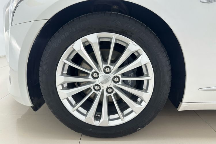 Used Cadillac CT6 2017 28T Fashion Edition Exterior 2