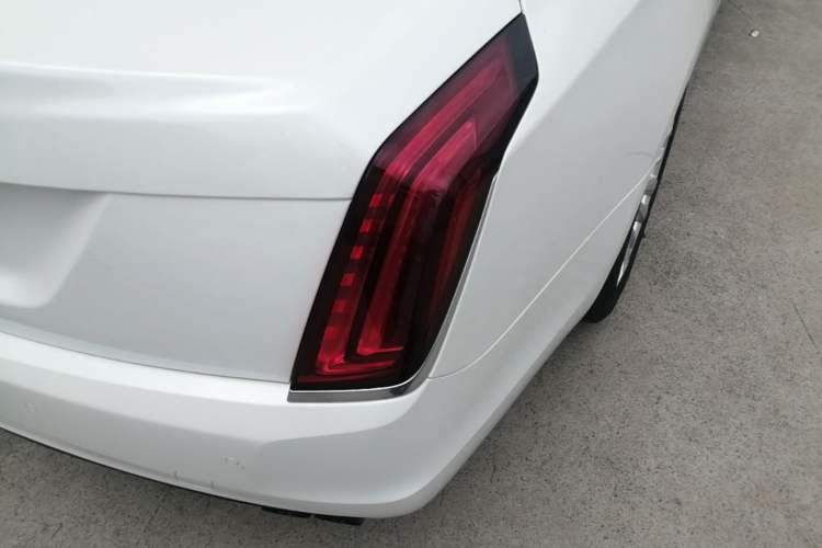 Used Cadillac CT6 2017 28T Fashion Edition Exterior 3