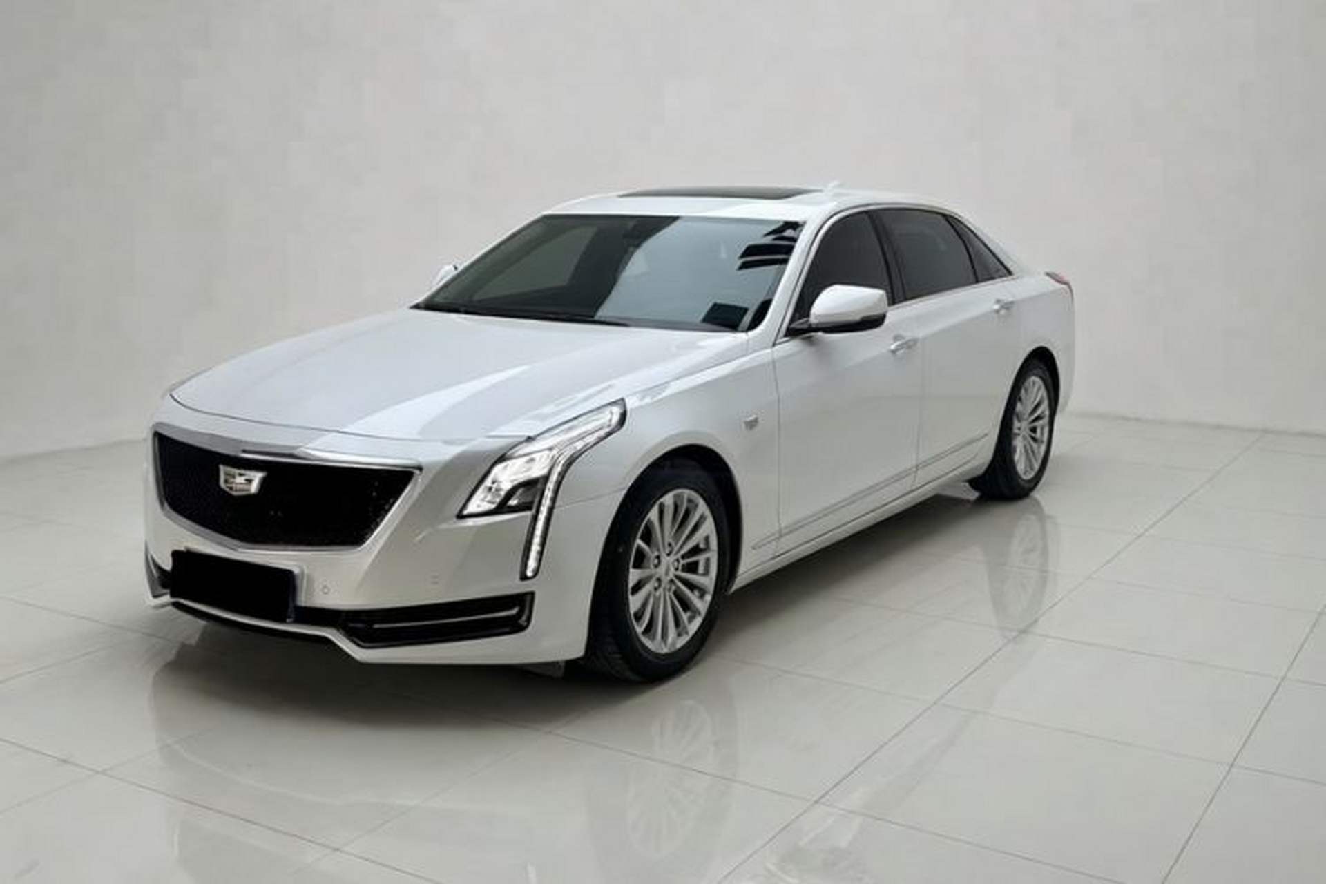 Used Cadillac CT6 2017 28T Fashion Edition Front Left 45 Deg