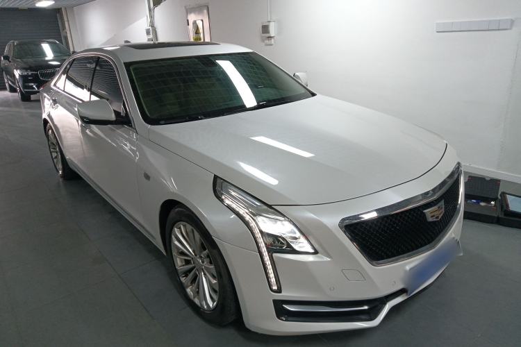 Used Cadillac CT6 2017 28T Fashion Edition Front Right 45 Deg