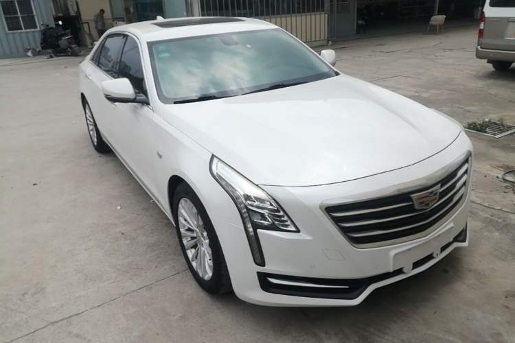 Used Cadillac CT6 2017 28T Fashion Edition Front Right 45 Deg