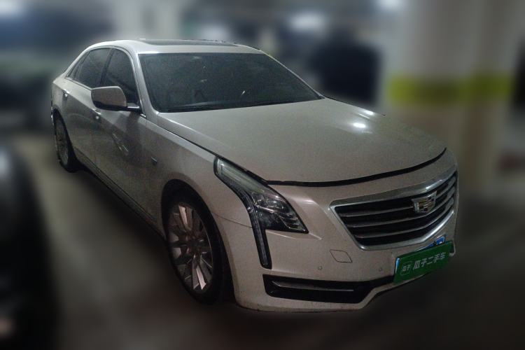 Used Cadillac CT6 2017 40T Luxury Model Front Right 45 Deg