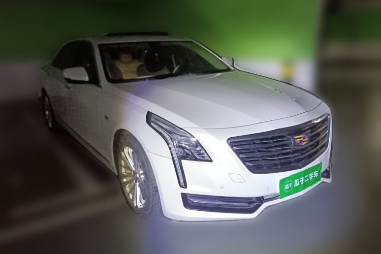 Used Cadillac CT6 2017 28T Fashion Edition Front Right 45 Deg