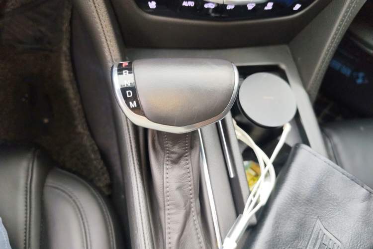 Used Cadillac CT6 2017 28T Platinum Edition Gear Lever