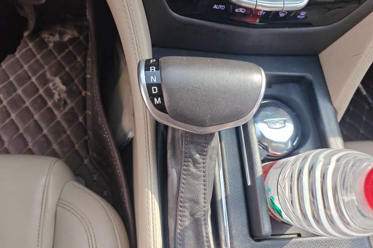 Used Cadillac CT6 2017 28T Fashion Edition Gear Lever