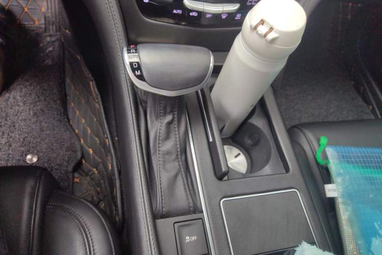Used Cadillac CT6 2017 28T Elite Model Gear Lever