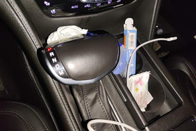 Used Cadillac CT6 2017 28T Luxury Model Gear Lever