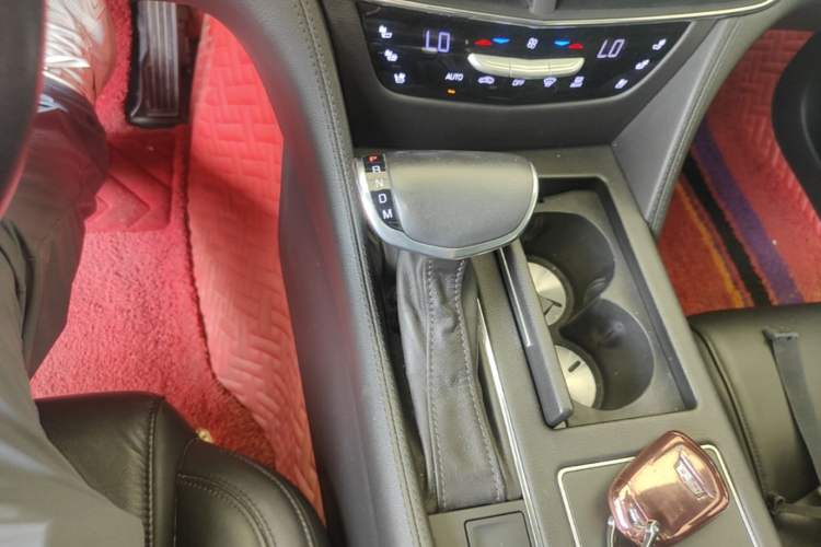 Used Cadillac CT6 2017 28T Luxury Model Gear Lever
