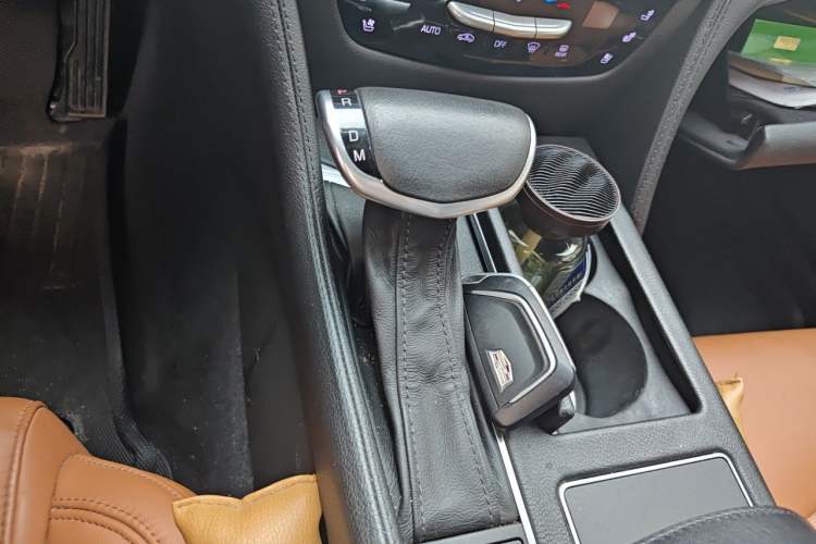 Used Cadillac CT6 2017 28T Premier Model Gear Lever