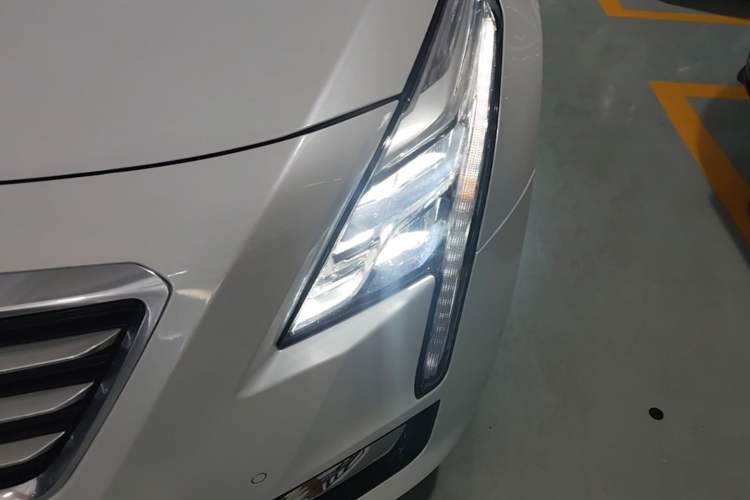 Used Cadillac CT6 2017 28T Elite Model Left Front Headlight