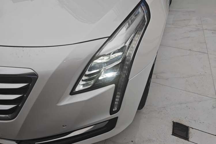 Used Cadillac CT6 2017 28T Luxury Model Left Front Headlight