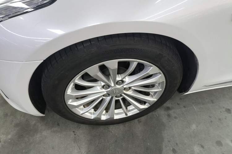 Used Cadillac CT6 2017 28T Luxury Model Left Front Wheel Hub