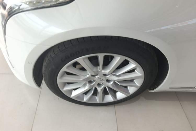 Used Cadillac CT6 2017 28T Premier Model Left Front Wheel Hub