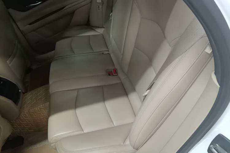 Used Cadillac CT6 2017 28T Fashion Edition Left Rear Seat