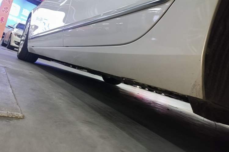 Used Cadillac CT6 2017 28T Luxury Model Left Side Sill