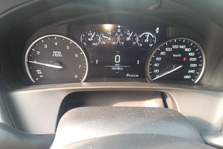 Used Cadillac CT6 2017 28T Elite Model Odometer Close Up