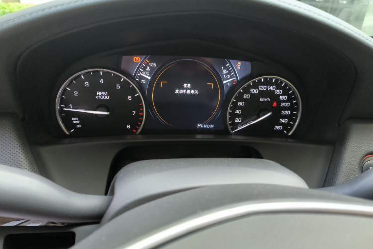 Used Cadillac CT6 2017 28T Fashion Edition Odometer Close Up