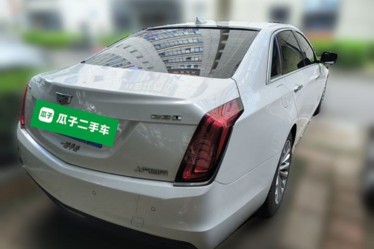 Used Cadillac CT6 2017 28T Fashion Edition Rear Right 45 Deg