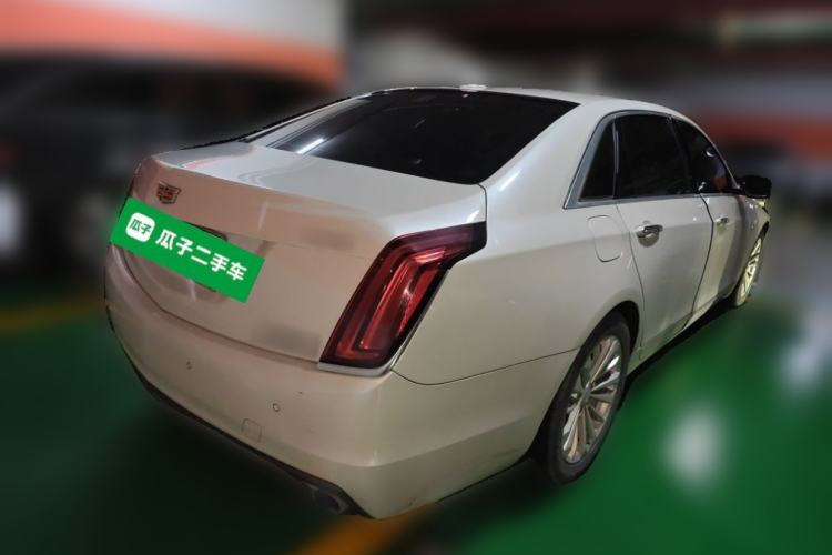 Used Cadillac CT6 2017 28T Fashion Edition Rear Right 45 Deg