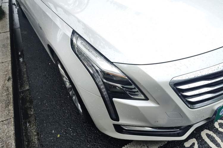 Used Cadillac CT6 2017 28T Platinum Edition Right Front Headlight