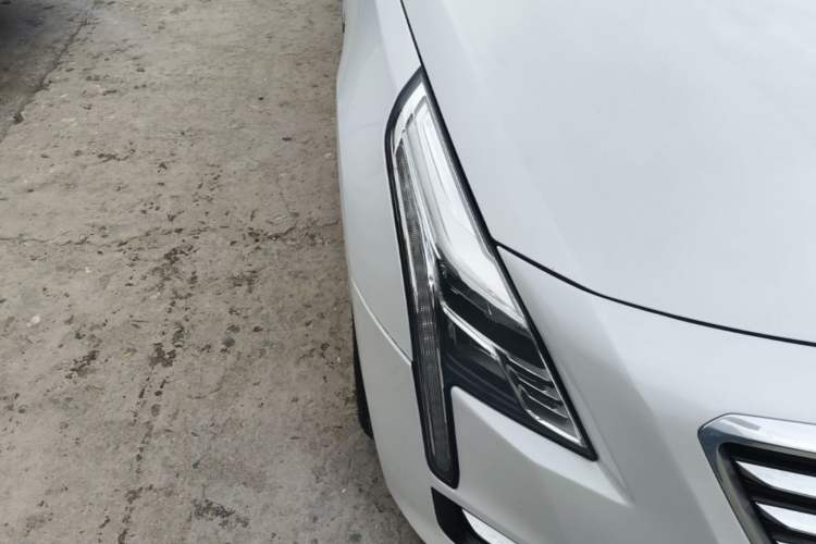 Used Cadillac CT6 2017 28T Fashion Edition Right Front Headlight
