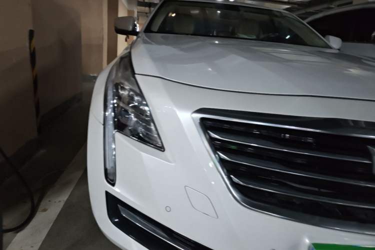 Used Cadillac CT6 2017 28T Fashion Edition Right Front Headlight