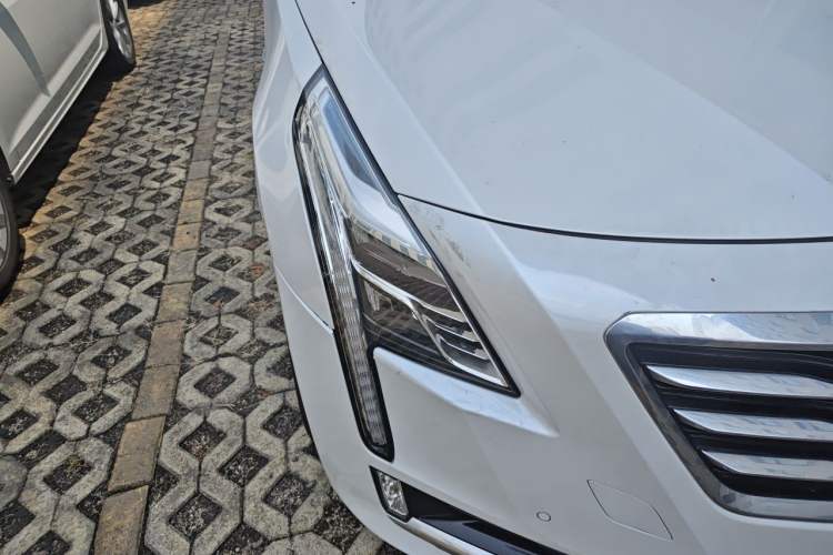 Used Cadillac CT6 2017 28T Premier Model Right Front Headlight