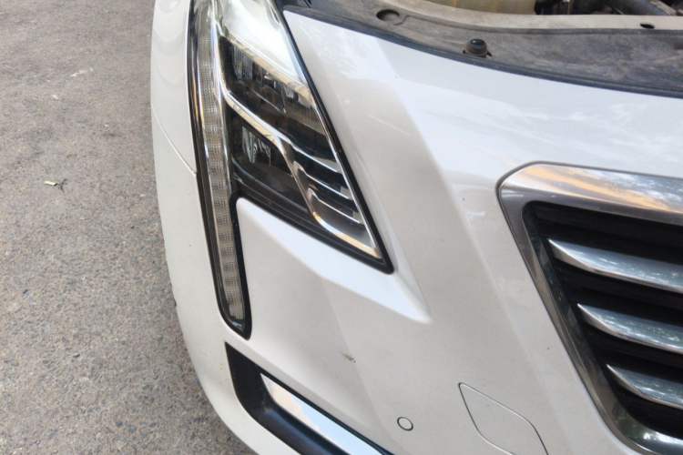 Used Cadillac CT6 2017 28T Fashion Edition Right Front Headlight