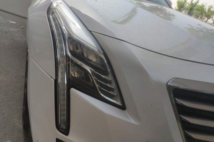 Used Cadillac CT6 2017 28T Luxury Model Right Front Headlight
