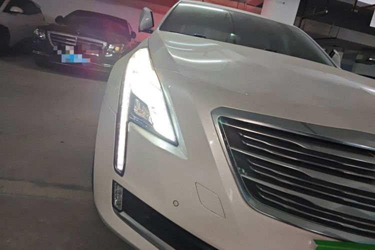 Used Cadillac CT6 2017 28T Platinum Edition Right Front Headlight