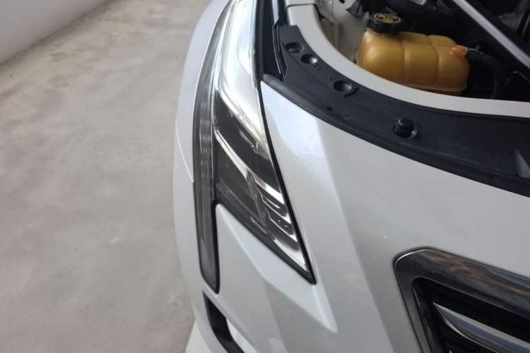 Used Cadillac CT6 2017 40T Luxury Model Right Front Headlight