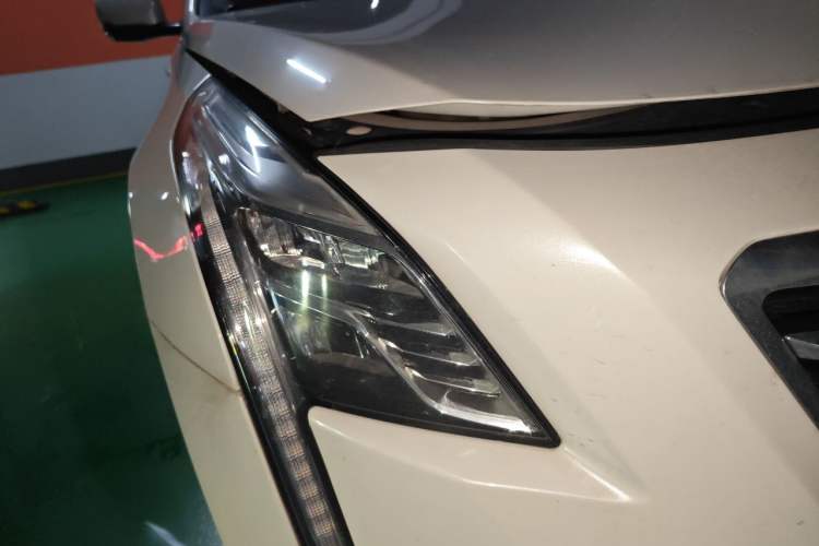Used Cadillac CT6 2017 28T Fashion Edition Right Front Headlight