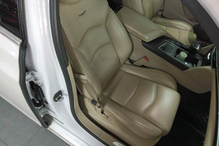 Used Cadillac CT6 2017 28T Fashion Edition Right Front Seat