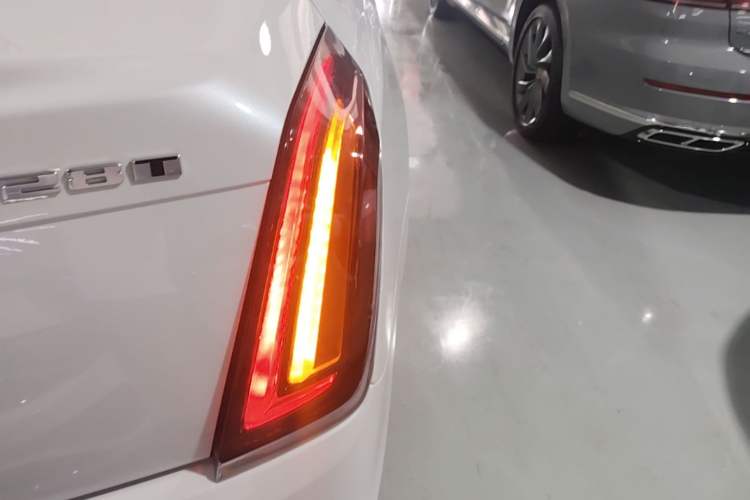 Used Cadillac CT6 2017 28T Elite Model Right Rear Taillight