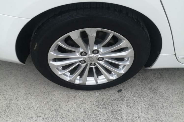Used Cadillac CT6 2017 28T Fashion Edition Right Rear Wheel Hub