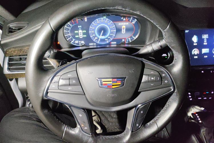 Used Cadillac CT6 2017 28T Luxury Model Steering Wheel