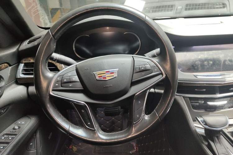 Used Cadillac CT6 2017 28T Luxury Model Steering Wheel