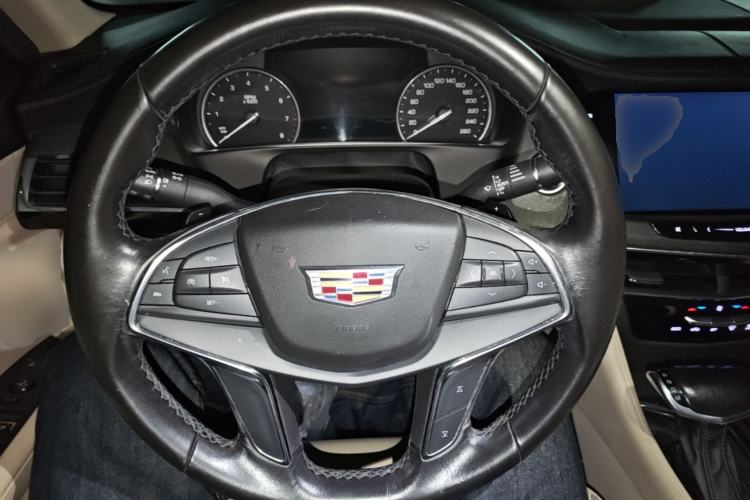 Used Cadillac CT6 2017 28T Fashion Edition Steering Wheel
