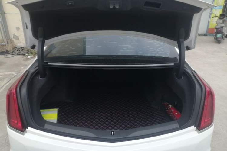 Used Cadillac CT6 2017 28T Fashion Edition Trunk