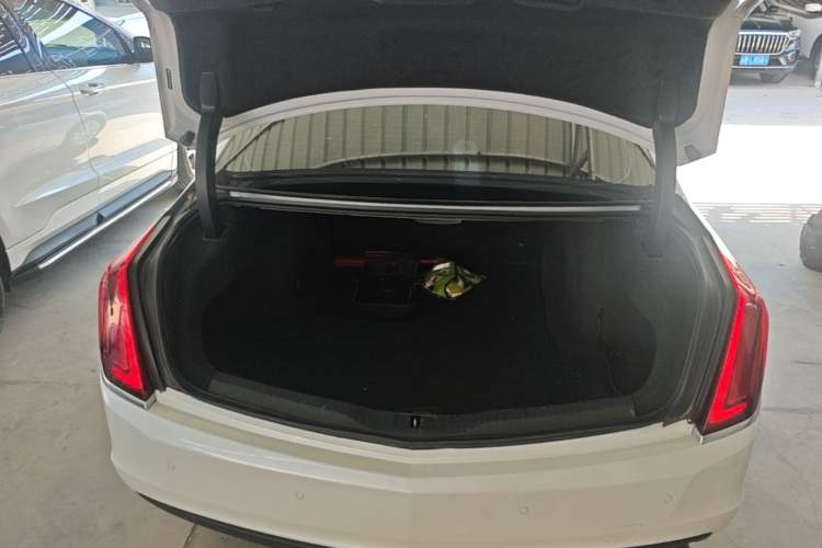 Used Cadillac CT6 2017 28T Fashion Edition Trunk