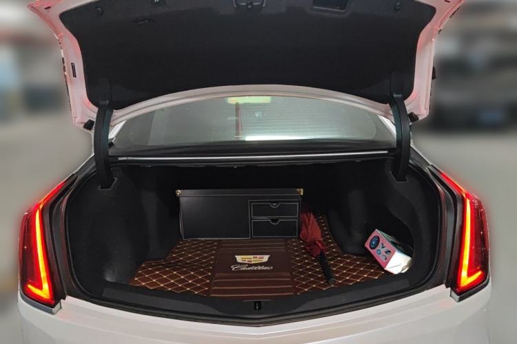 Used Cadillac CT6 2017 28T Platinum Edition Trunk