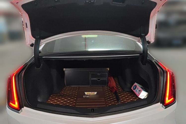 Used Cadillac CT6 2017 28T Platinum Edition Trunk