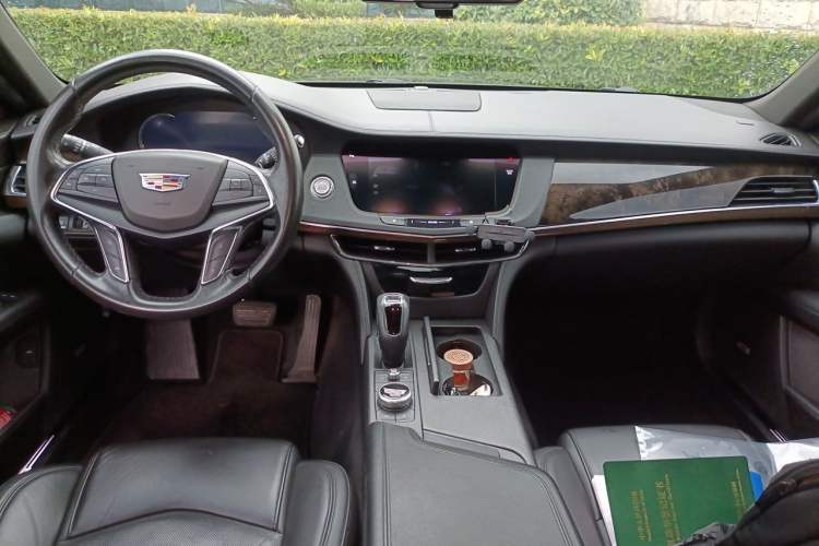 Used Cadillac CT6 2019 28T Luxury Model Center Console