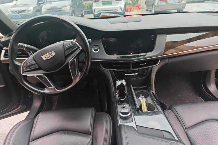 Used Cadillac CT6 2019 28T Luxury Model Center Console