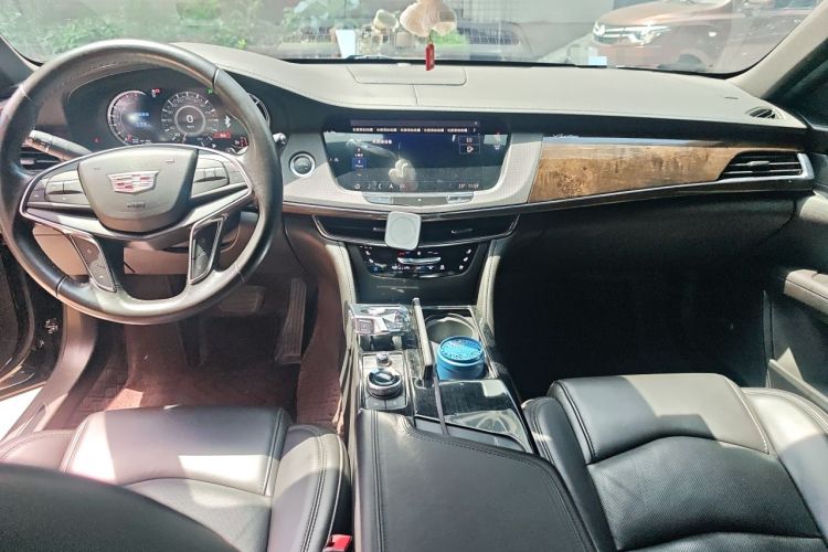 Used Cadillac CT6 2019 28T Luxury Model Center Console