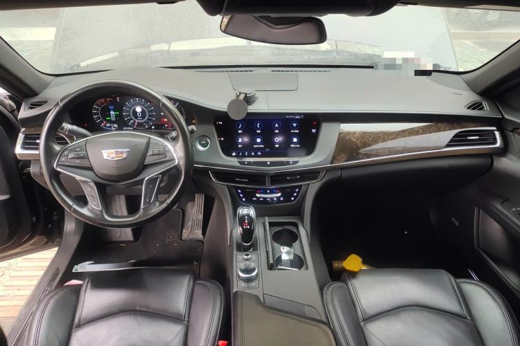 Used Cadillac CT6 2019 28T Luxury Model Center Console