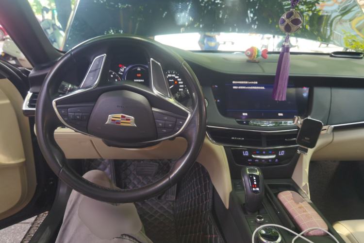 Used Cadillac CT6 2019 28T Fashion Edition Center Console