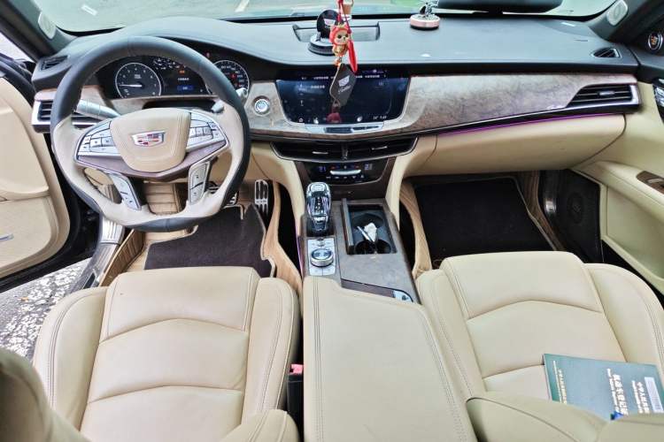 Used Cadillac CT6 2019 28T Fashion Edition Center Console